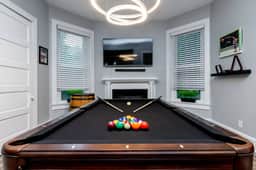 Highlands Derby City Dream ✬ 6BR+Hot Tub Sleep 14 - Image 4