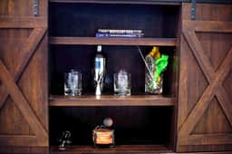 The Julep House NuLu > Gorgeous 3 BR Prime Spot - Image 5