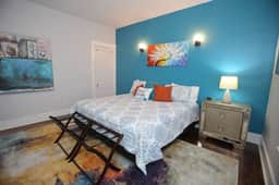 Hip 3BR Highlands Loft in Heart of the Highlands! - Image 4
