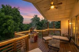 Luxury Home Near Downtown, Highlands, Expo & More! - Image 2