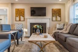 3BR Home Near EVERYTHING | King Beds | Game Room - Image 4