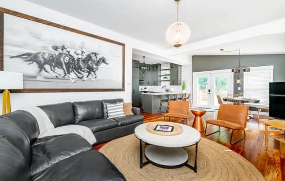The Courtside Resort in the Heart of Highlands - BNB Louisville - Image 3