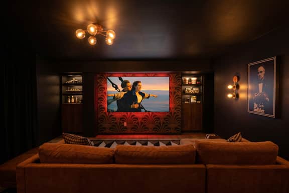 King of the Highlands ♚ HUGE 7BR 6BA->Game Room - Image 5