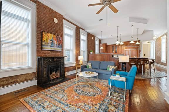 The Old Fashioned~Luxury 1BR~Stay Nulu Marketplace - Image 5