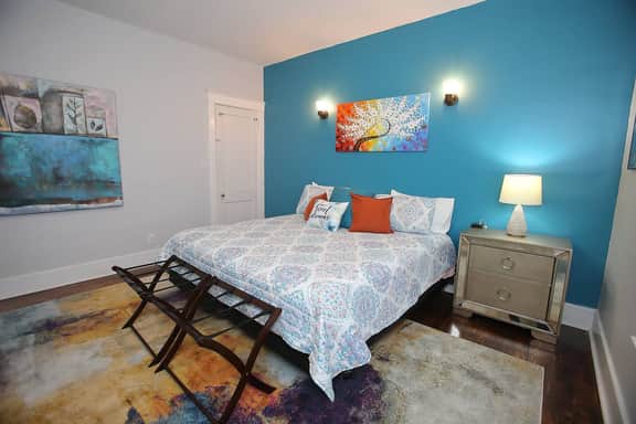 Hip 3BR Highlands Loft in Heart of the Highlands! - Image 4