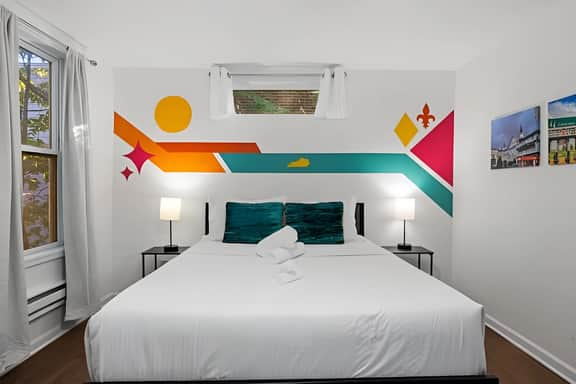 Experience the Unique Re-Nu Shipping Container #3 - Image 5