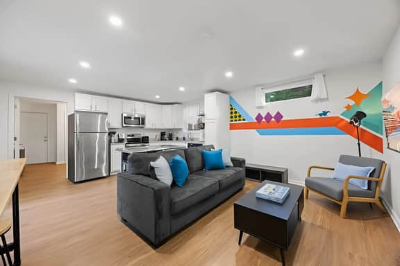 2-Unit Work Friendly Stay | Near Breweries & NuLu! - Image 3