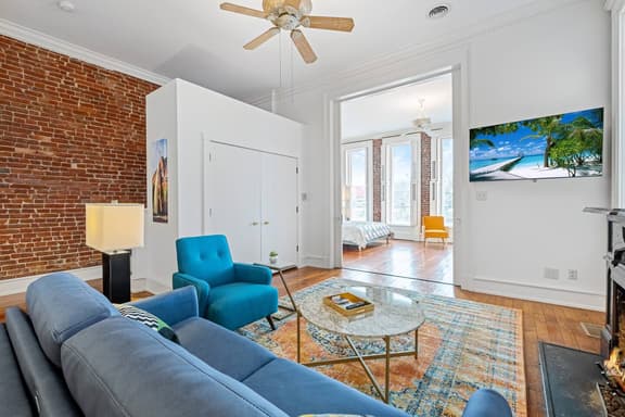 NEW! The Duet - Sleeps 8//Stay NULU Marketplace - Image 1