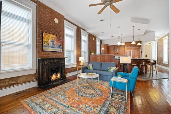 The Grand Slam @Nulu Marketplace~4 Units, Sleep 22 - Image 1