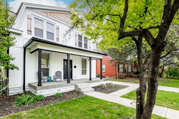 *NEW* Luxury 4BR Highlands Farmhouse Near Everything! - Image 1
