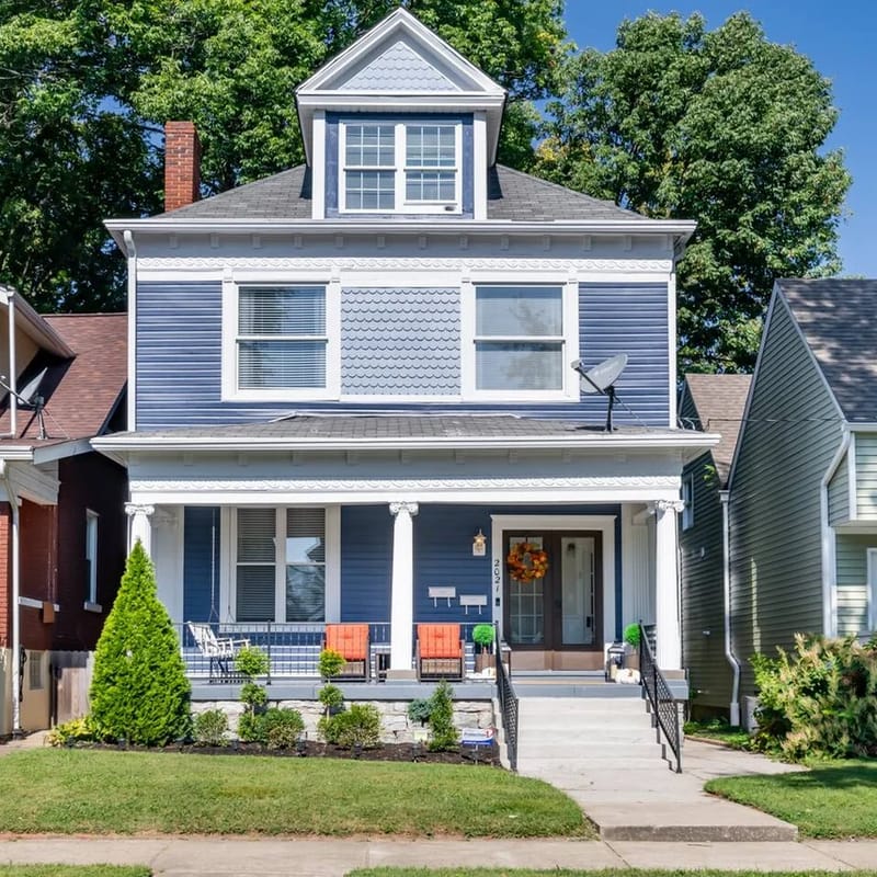Bonny High~4 BR | KING | Epic Yard w/Fire Pit