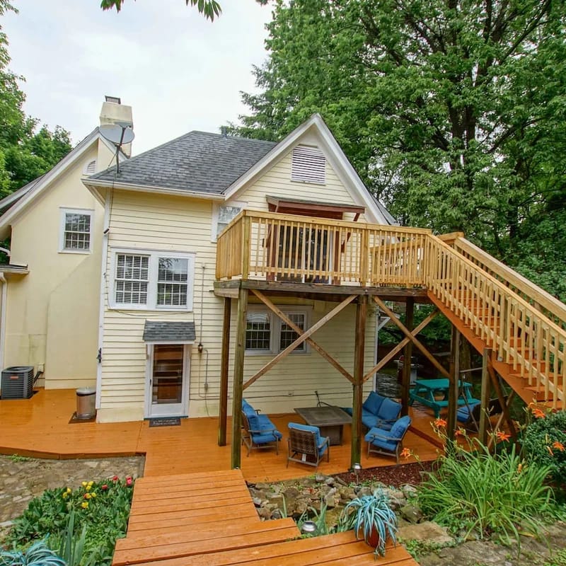 ❤ The Hillcrest House with Cute Private Cottage!